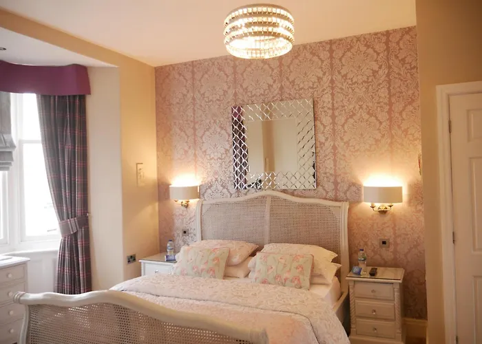 Bowness Bay Suites (Adults Only)